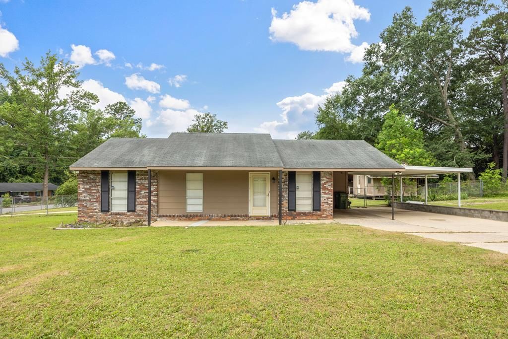 6001 Williamsburg Drive, Columbus, GA 31909