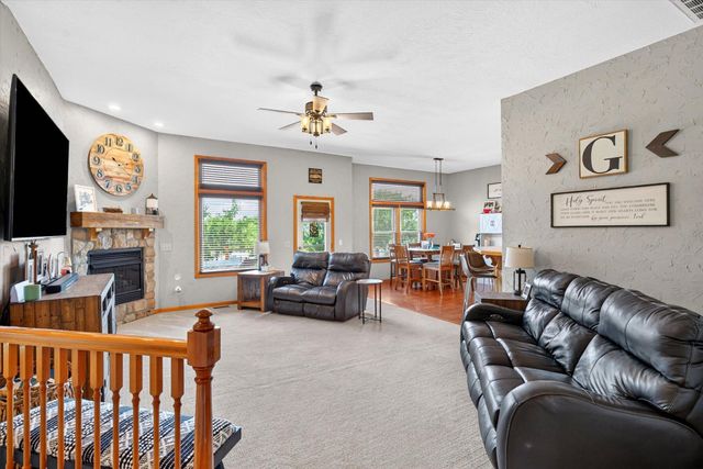527 Snowbird Terrace, Rogersville, MO 65742