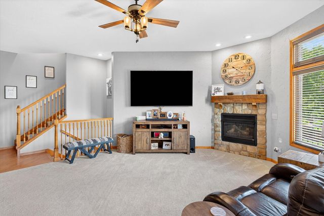 527 Snowbird Terrace, Rogersville, MO 65742