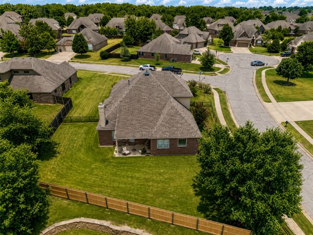 4604 N Narcissus Avenue, Broken Arrow, OK 74012