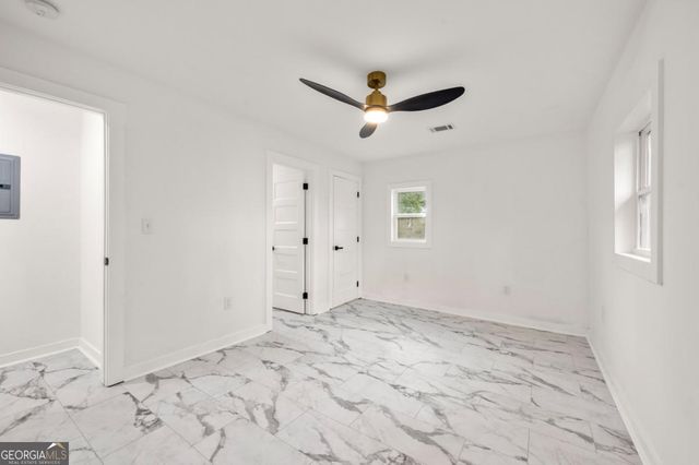 641 Hamilton E Holmes Drive NW, Atlanta, GA 30318