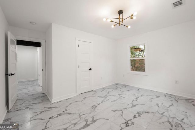 641 Hamilton E Holmes Drive NW, Atlanta, GA 30318