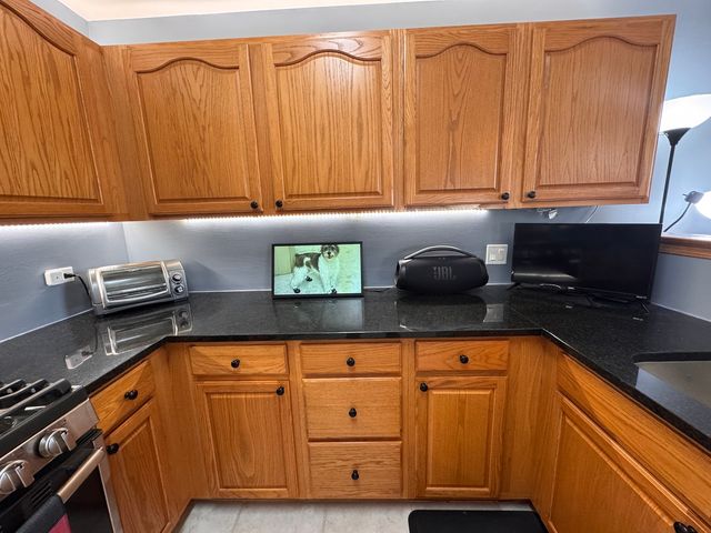 3135 Town Square Drive 104, Rolling Meadows, IL 60008