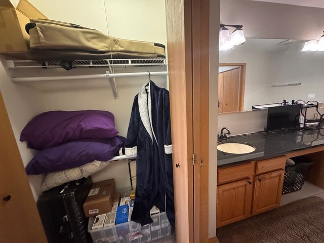 3135 Town Square Drive 104, Rolling Meadows, IL 60008