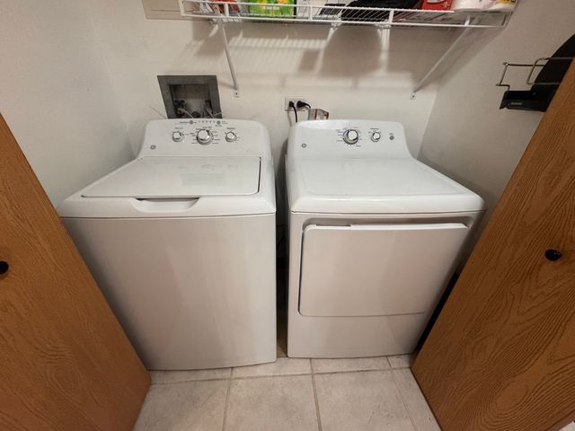 3135 Town Square Drive 104, Rolling Meadows, IL 60008