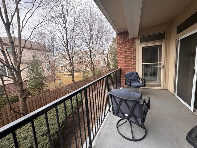 3135 Town Square Drive 104, Rolling Meadows, IL 60008