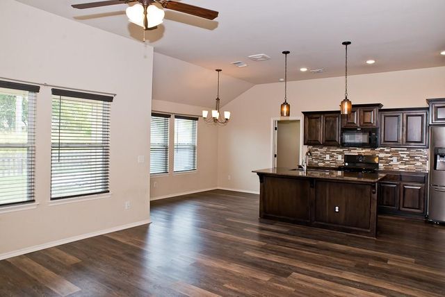 1225 SW 158th Street, Oklahoma City, OK 73170