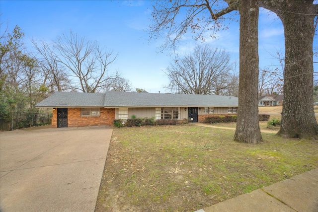 5676 WALNUT GROVE PL, Memphis, TN 38120