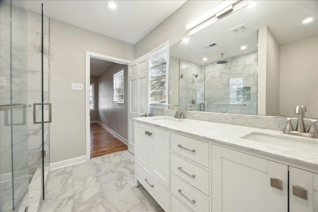 5676 WALNUT GROVE PL, Memphis, TN 38120