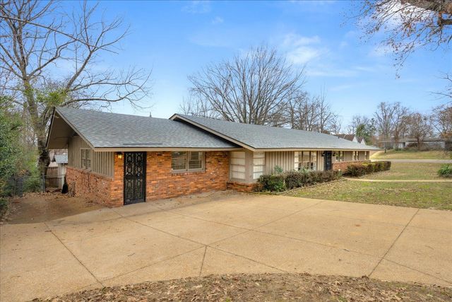5676 WALNUT GROVE PL, Memphis, TN 38120