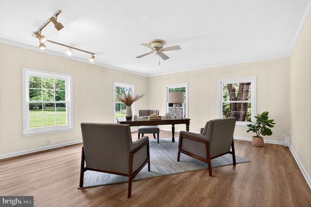 6 AQUA TER, Pennington, NJ 08534