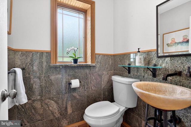 6 AQUA TER, Pennington, NJ 08534