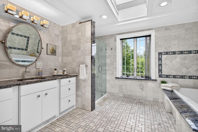 6 AQUA TER, Pennington, NJ 08534