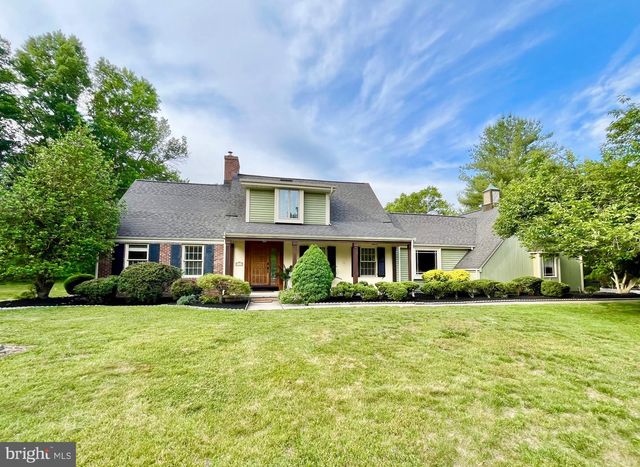 6 AQUA TER, Pennington, NJ 08534