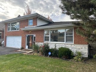 740 N Northwest Highway 1, Park Ridge, IL 60068