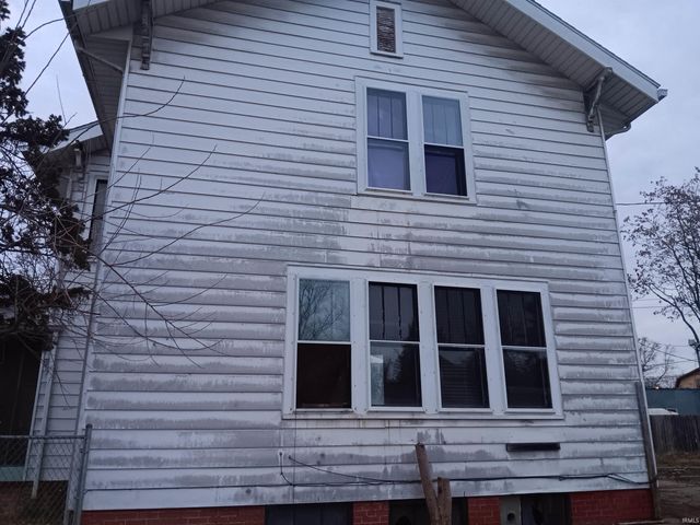 1018 E Mulberry Street, Evansville, IN 47714