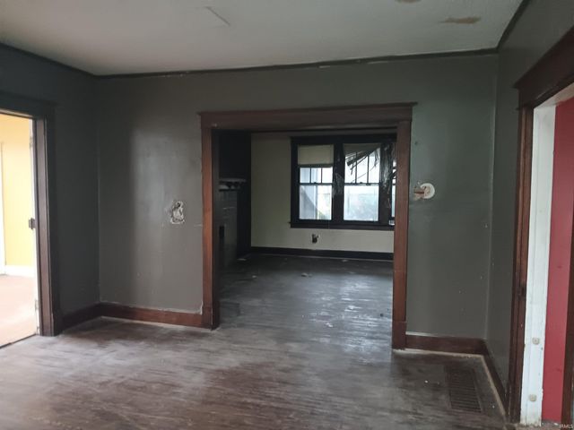 1018 E Mulberry Street, Evansville, IN 47714