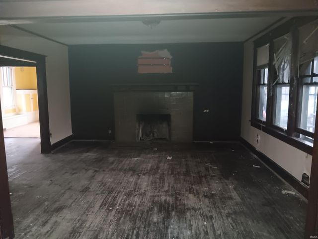 1018 E Mulberry Street, Evansville, IN 47714