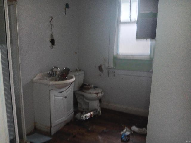 1018 E Mulberry Street, Evansville, IN 47714