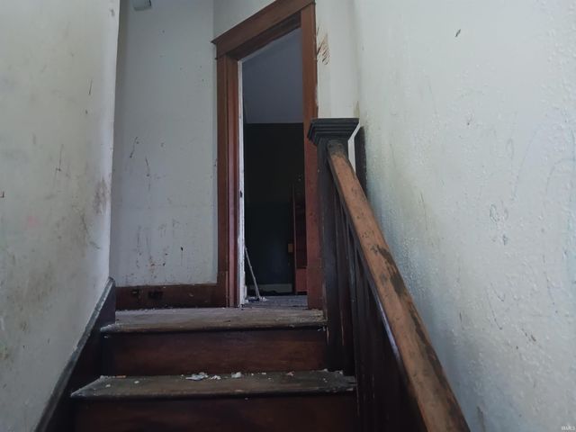 1018 E Mulberry Street, Evansville, IN 47714