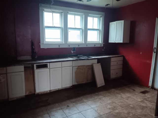 1018 E Mulberry Street, Evansville, IN 47714