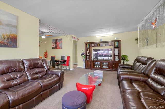 68-04 150th Street 441B, Flushing, NY 11367