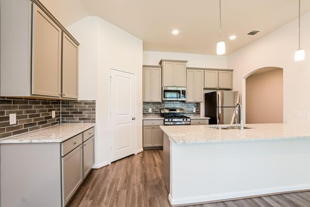 17686 Cedar Crest Drive, Conroe, TX 77306