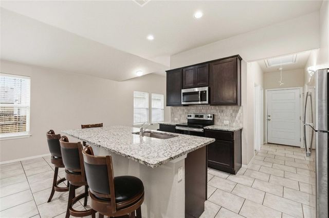 107 Saranac DR, Elgin, TX 78621