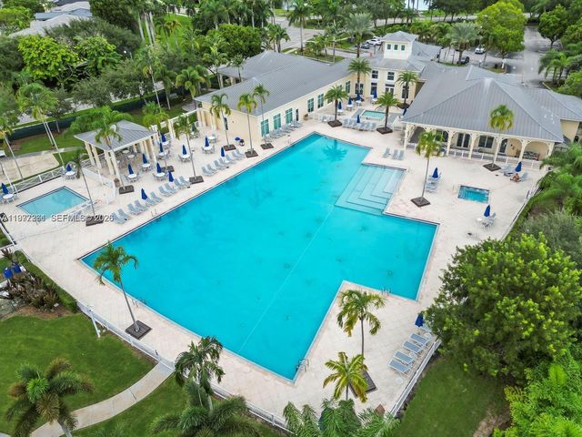 236 SE 32nd Ave, Homestead, FL 33033