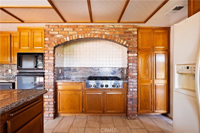 18134 Sandringham Court, Porter Ranch, CA 91326