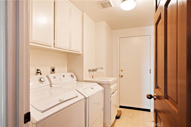 18134 Sandringham Court, Porter Ranch, CA 91326