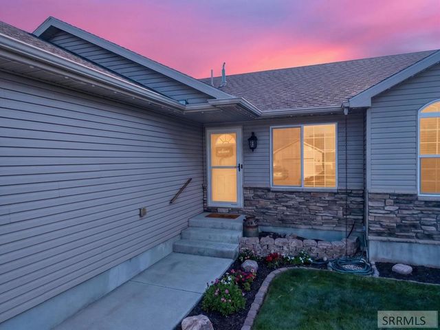 4543 Hershey Loop, Chubbuck, ID 83202