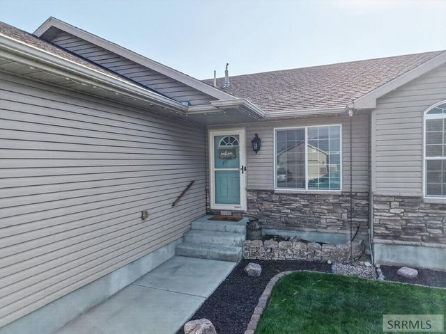 4543 Hershey Loop, Chubbuck, ID 83202