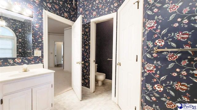 708 Yorkshire Court, Florence, SC 29505