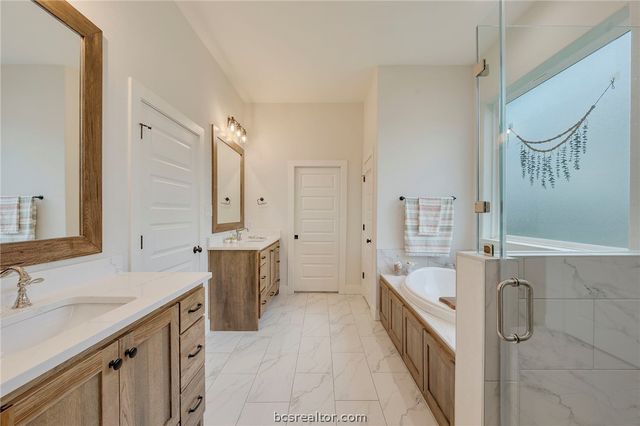 4357 Fox River Lane, Bryan, TX 77802