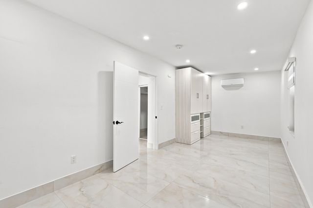 2239 SW 10TH Street, Miami, FL 33135