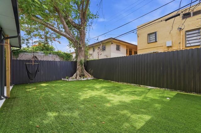 2239 SW 10TH Street, Miami, FL 33135