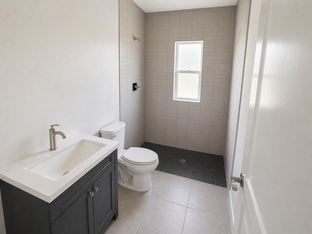 135 SE 4th Street, Hallandale Beach, FL 33009