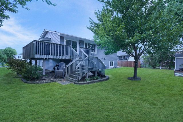 1239 Ruby Lane, Shakopee, MN 55379