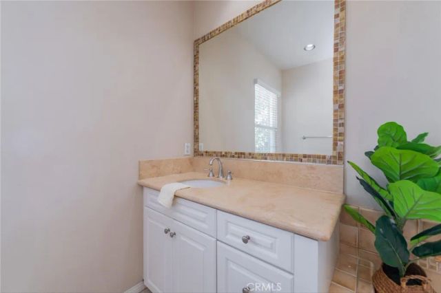 255 N Santa Maria Street, Anaheim, CA 92801