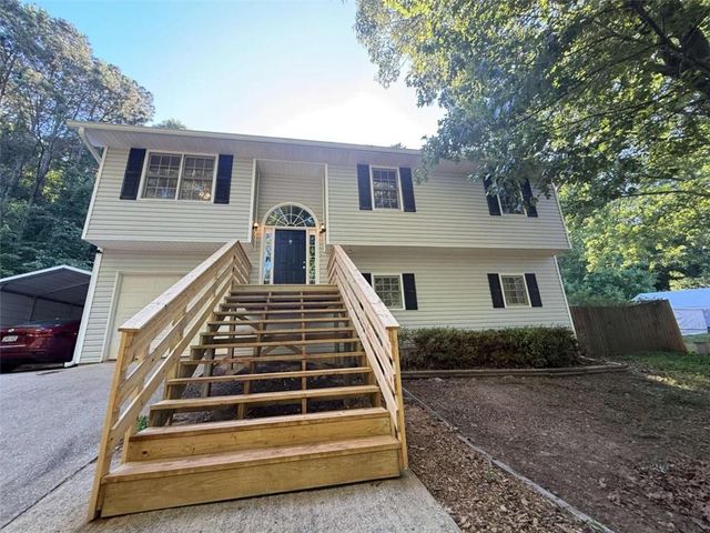 110 Balouse Gilley Drive, Carrollton, GA 30116