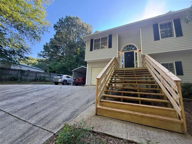 110 Balouse Gilley Drive, Carrollton, GA 30116