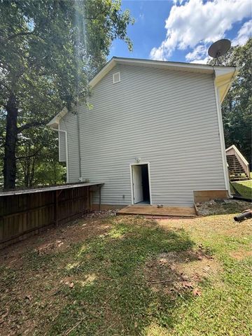 110 Balouse Gilley Drive, Carrollton, GA 30116