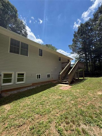 110 Balouse Gilley Drive, Carrollton, GA 30116