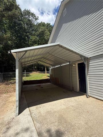 110 Balouse Gilley Drive, Carrollton, GA 30116