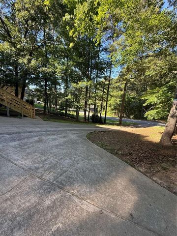 110 Balouse Gilley Drive, Carrollton, GA 30116