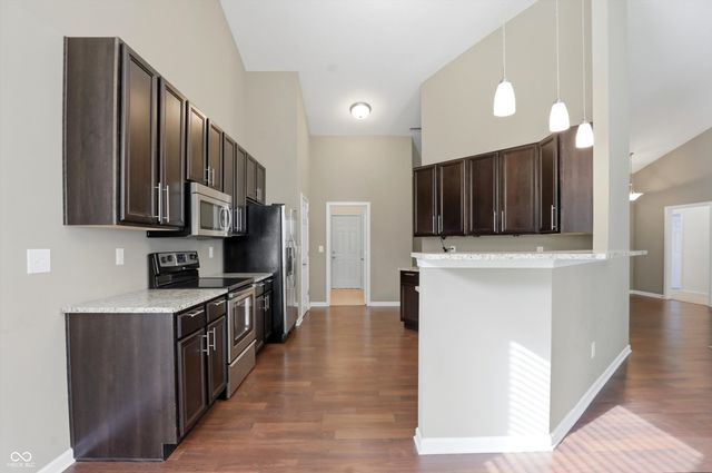 7068 Summer Oak Drive, Noblesville, IN 46062