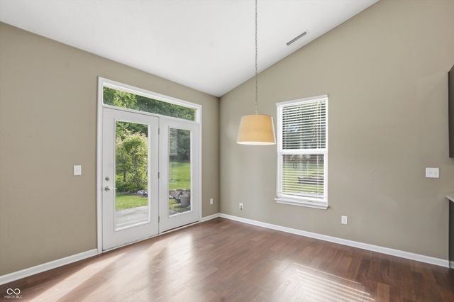 7068 Summer Oak Drive, Noblesville, IN 46062