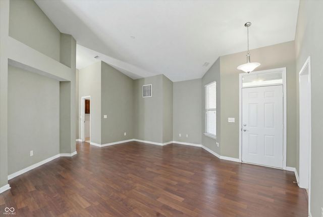 7068 Summer Oak Drive, Noblesville, IN 46062
