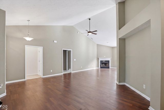7068 Summer Oak Drive, Noblesville, IN 46062